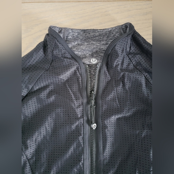 Lululemon reversible zip up - Picture 5 of 5